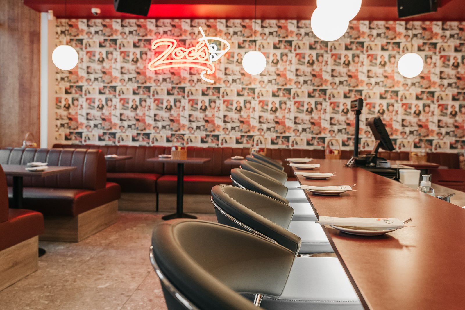 baldai_kavinemszsb_101.jpgPrekybiniai baldai