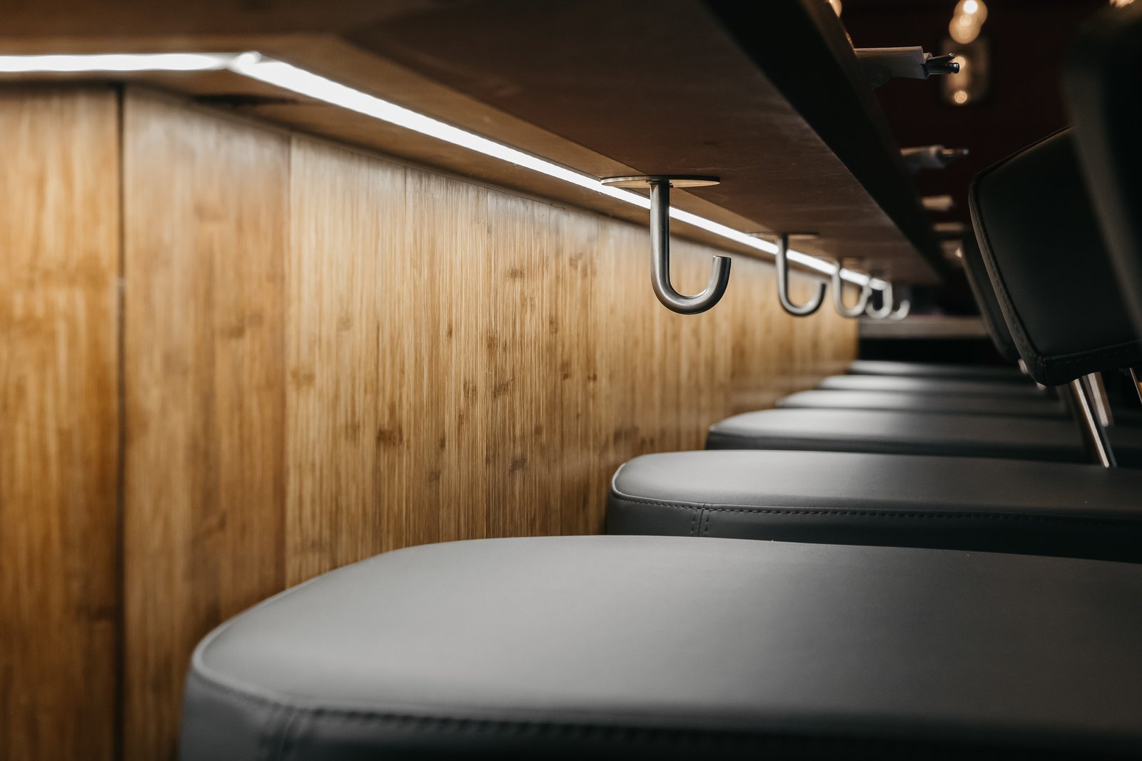 baldai_kavinemszsb_104.jpgPrekybiniai baldai