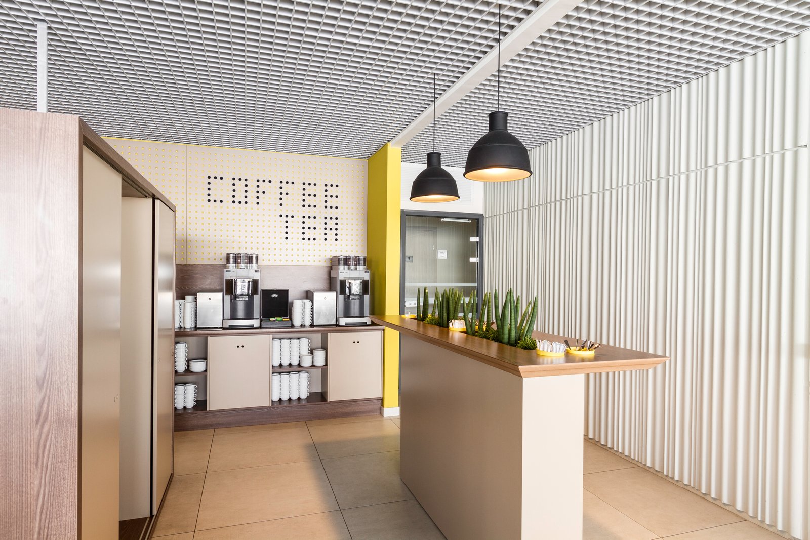 komerciniu_patalpu_baldaifermentas-kavos-zona.jpgPrekybiniai baldai