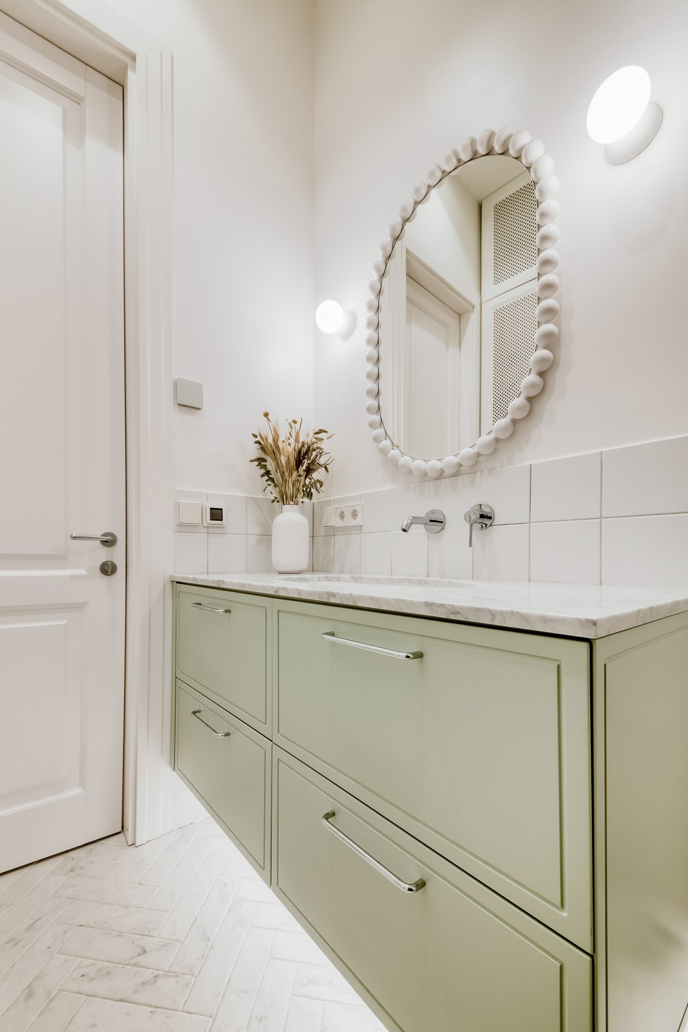 sb_30.jpgPRABANGUS BUTAS VILNIUJE (KAPINTALINĖ RENOVACIJA)