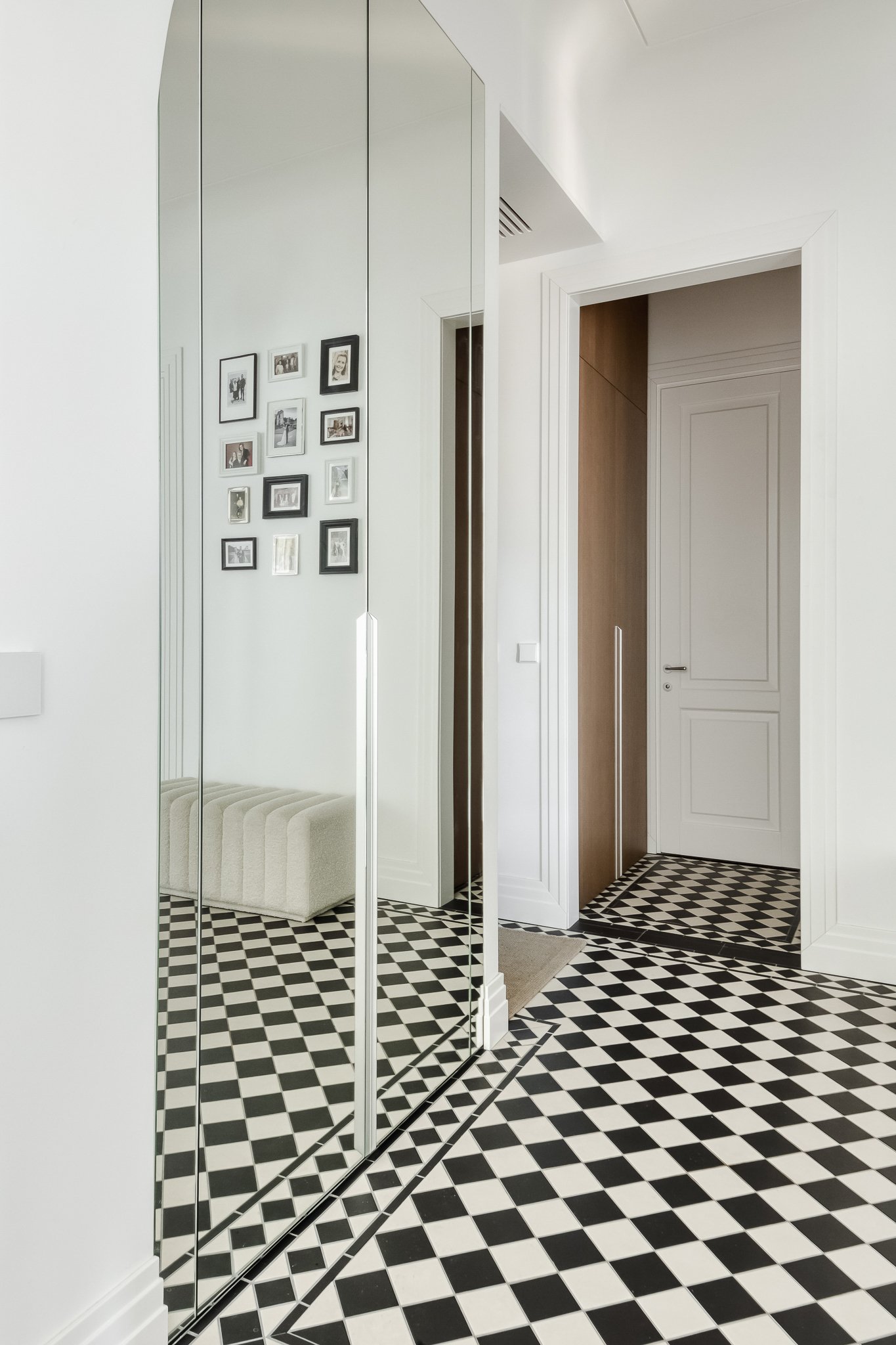 sb_39.jpgPRABANGUS BUTAS VILNIUJE (KAPINTALINĖ RENOVACIJA)