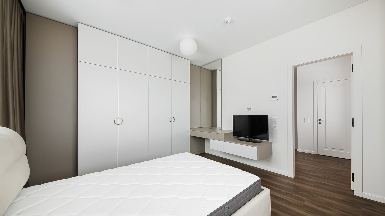 sb_114virtuves_baldai_vilniuje_r.jpgNAMAS VILNIAUS RAJONE